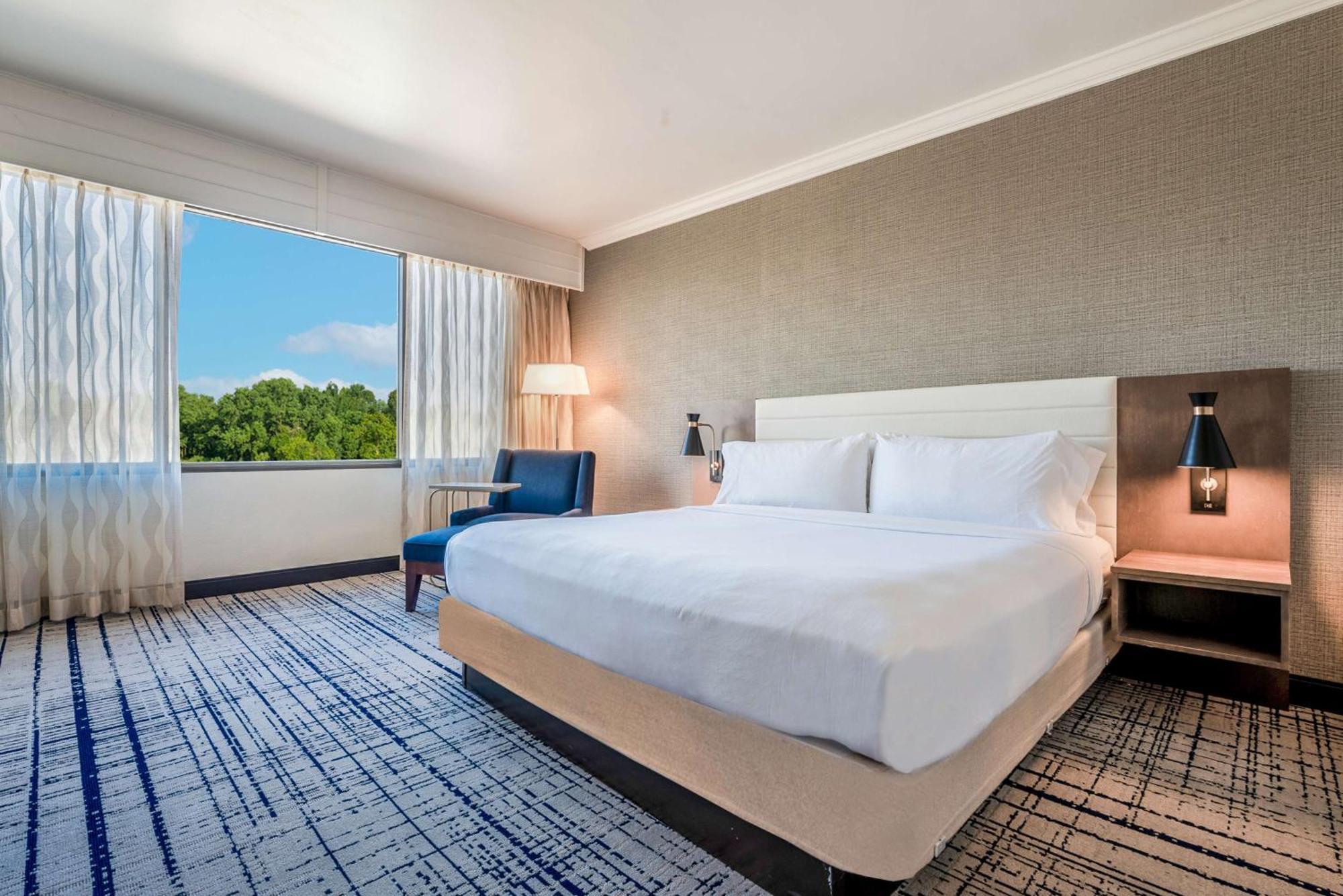 Doubletree By Hilton South Charlotte Tyvola Hotel Exterior photo